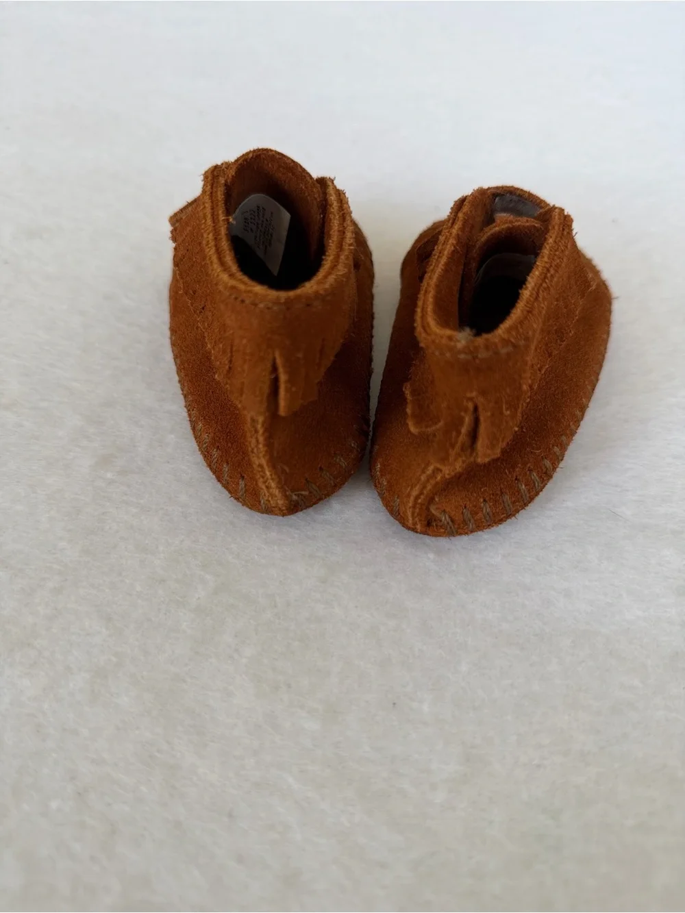 Classic Infant Minnetonka Moccasins Brown Suede Fringe Moccasin Crib Shoes